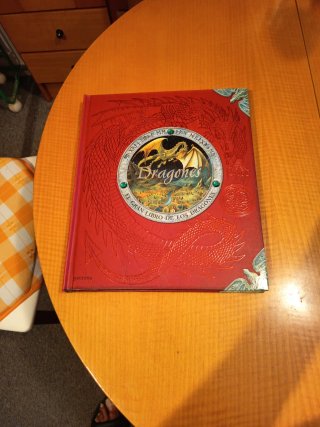 El gran libro de los dragones.