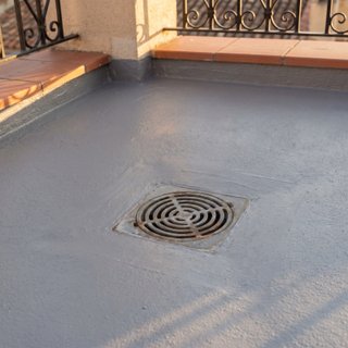 Albañil en Valencia. Arreglar goteras y terraza