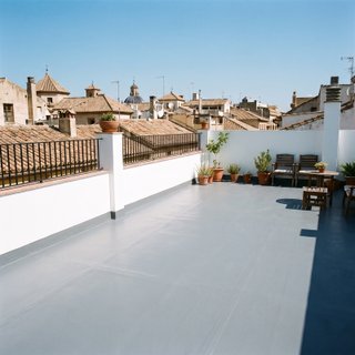 Albañil en Valencia. Arreglar goteras y terraza