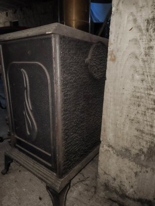 Estufa de leña Tryun S-150