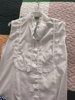 Traje de flamenca niña blanco y azul, con fajín