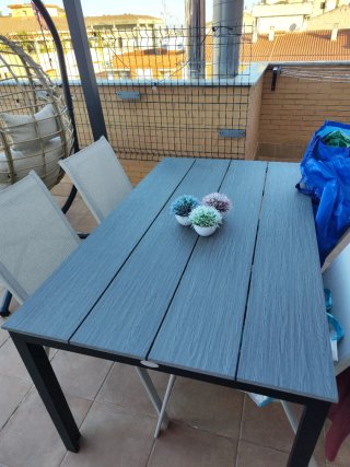 Mesa y sillas terraza/jardín