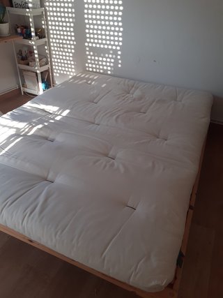Somier de madera y futón de regalo
