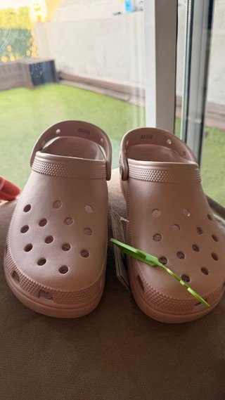 Crocs rosas talla 39/40