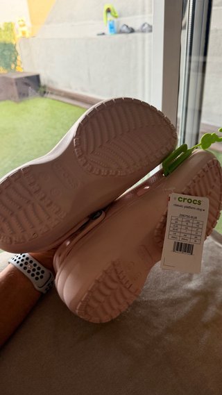 Crocs rosas talla 39/40