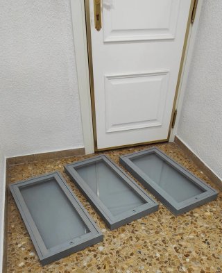 3 Vitrinas Expositoras madera,cristal y  Cerradura
