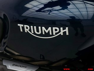 TRIUMPH ROCKET 3 R