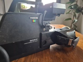 Videocámara Sony Trinicon HVC-2000P 1981