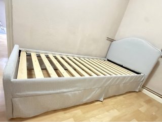 Cama con somier
