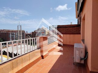 Ático en venta en La Maternitat i Sant Ramon en Barcelona