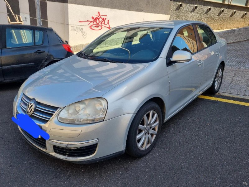 Volkswagen Jetta 2011 - foto 1
