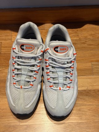 Nike Air Max 95 Naranja y Blanco
