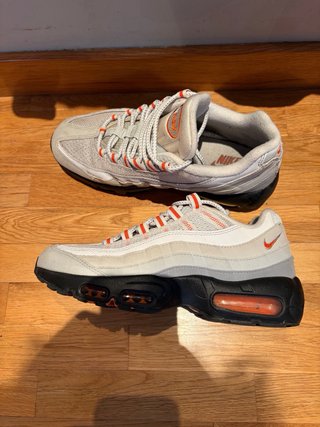 Nike Air Max 95 Naranja y Blanco