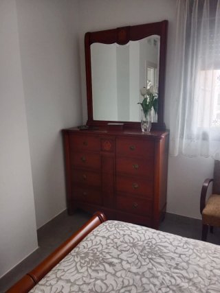 Dormitorio completo: Cama 150 + Armario 250