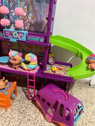 Casa de Los Bellies con accesorios