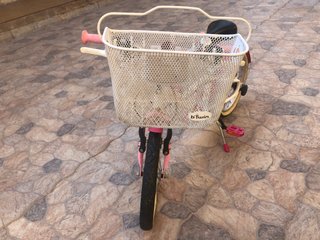 Bici infantil Btwin rosa y blanca