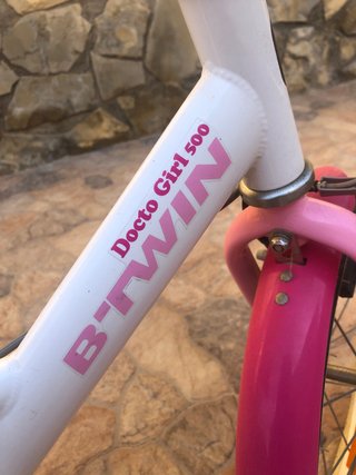 Bici infantil Btwin rosa y blanca