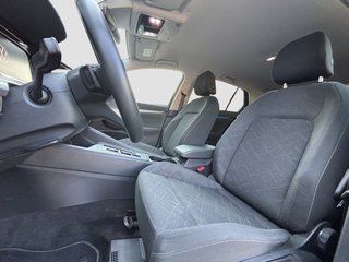 VOLKSWAGEN GOLF 110CV AUT. 2023