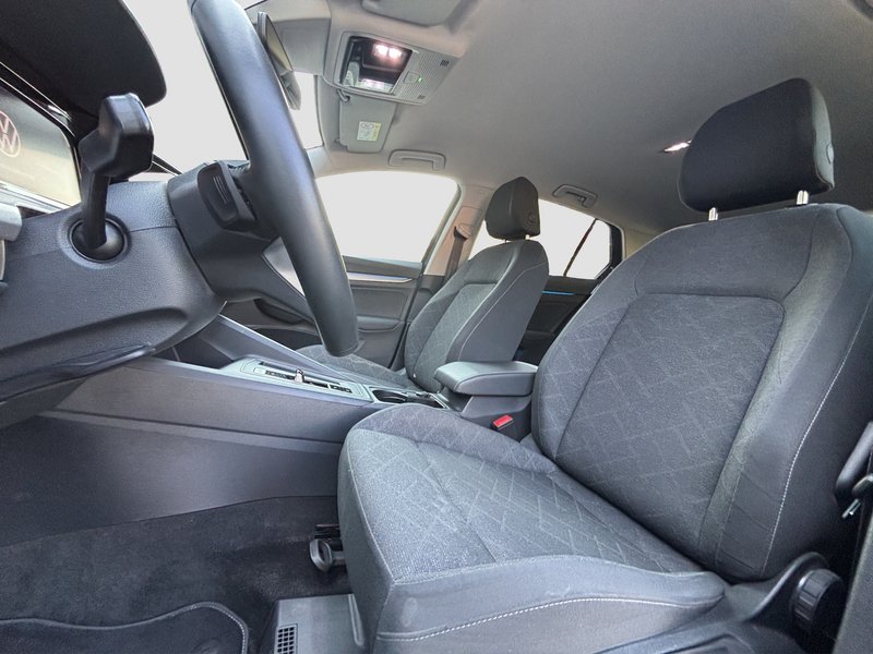 Volkswagen Golf 2023, foto 9