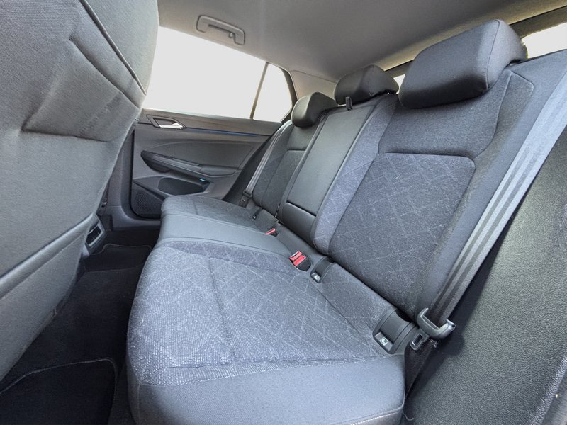 Volkswagen Golf 2023, foto 12