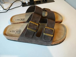 Sandalias tipo birkenston piel  Marrones  talla 42