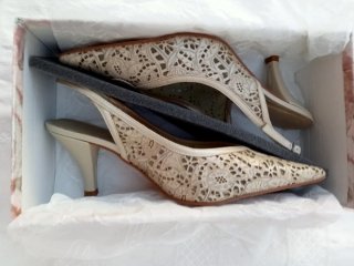 Zapatos Confortisimo Beige Talla 39