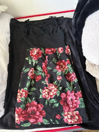 Vestido de tirantes beige