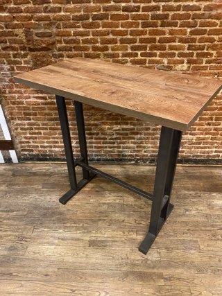 Mesa alta madera y metal