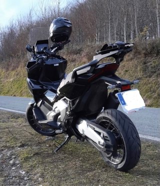Honda Xadv 750 2025 Negra