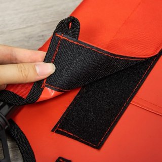 Cama elevada para perro - Roja y Negra