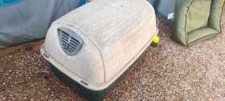 Caseta Perro Plástico Resistente Beige/Gris