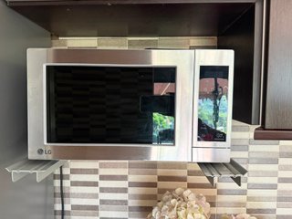 Microondas LG plateado
