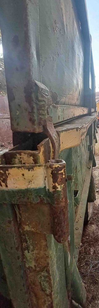 Remolque basculante 1 eje 10.000 Kilos.