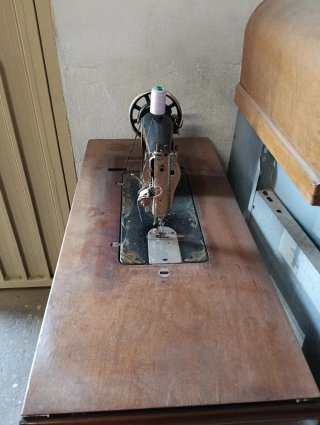 Máquina de coser Singer antigua