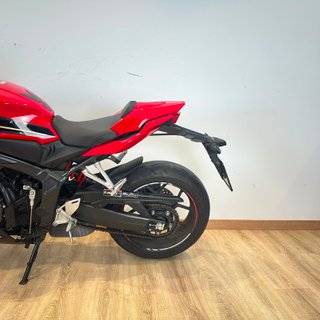 HONDA CBR650R