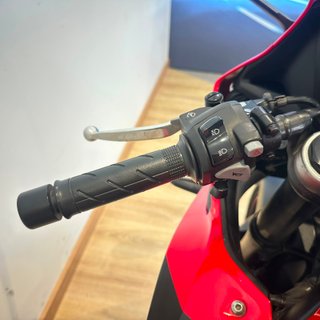 HONDA CBR650R