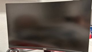 Monitor AOC 24 Curvo Negro y Rojo
