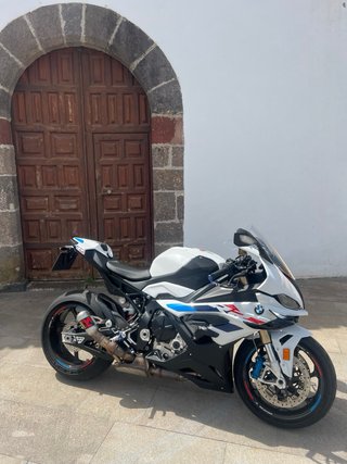 BMW S1000RR Sportbike Blanca y Azul