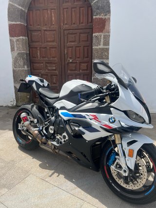 BMW S1000RR Sportbike Blanca y Azul