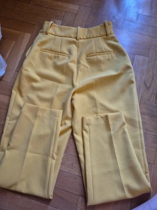 Pantalón vestir Zara amarillo