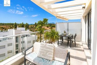 Piso en venta en Calaburra - Chaparral en Mijas
