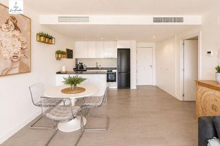 Piso en venta en Calaburra - Chaparral en Mijas