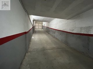Garaje en venta en Montigalà -Sant Crist en Badalona