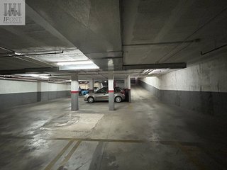 Garaje en venta en Montigalà -Sant Crist en Badalona