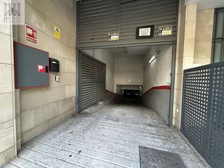 Garaje en venta en Montigalà -Sant Crist en Badalona