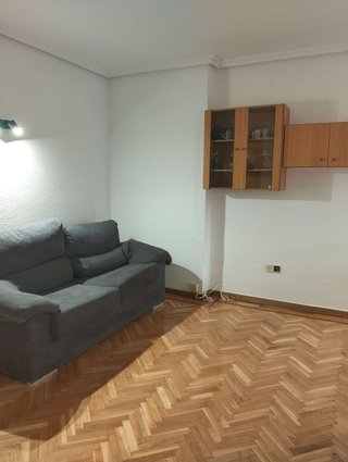 Piso en alquiler en San Isidro - Los Almendros en Alcalá de Henares