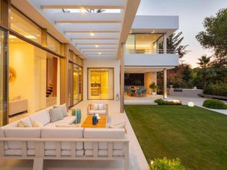 Chalet en alquiler en Los Naranjos - Las Brisas en Marbella