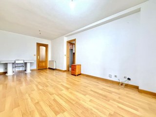 Piso en venta en Pryconsa - Poligono Europa en Alcalá de Henares