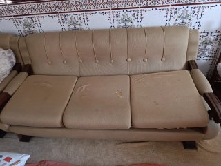 Sofá Vintage Años 70-80 Beige para Restaurar