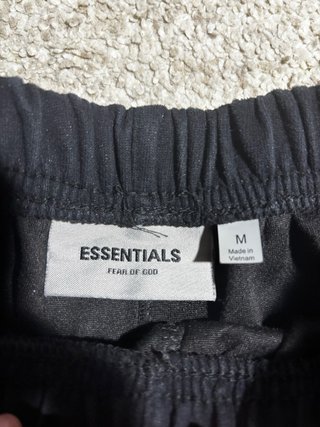 Pantalones cortos ESSENTIALS Negros